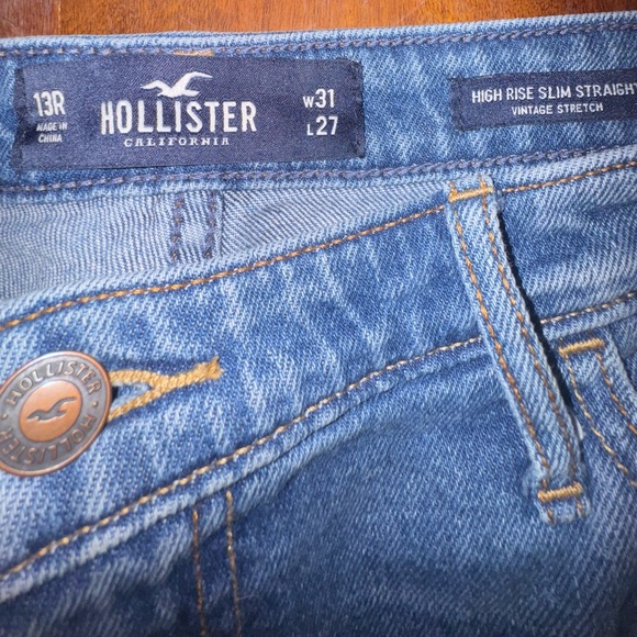 HOLLISTER DISTRESSED EMBROIDERED JEANS SIZE 31 - Picture 2 of 10